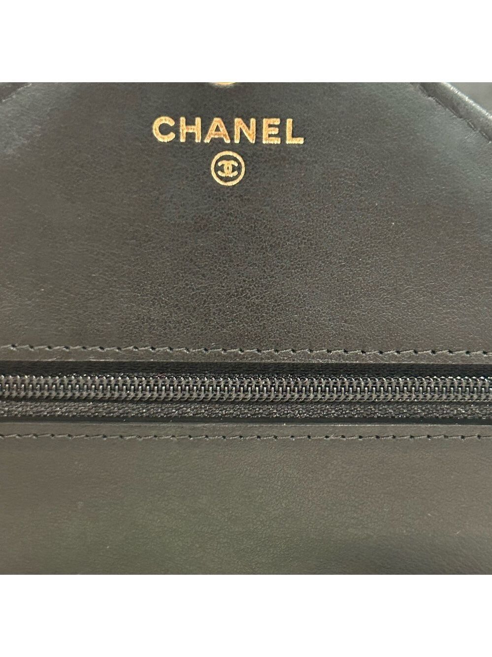 Chanel Wallet on Chain - Picture 2 of 12